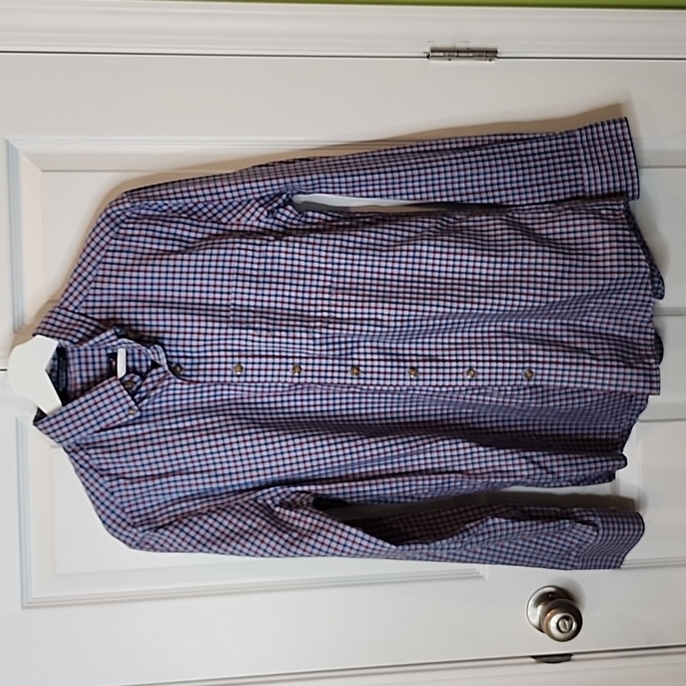 Batton Blue & Red Plaid Long Sleeve Button Down Tailored Fit, Men's Size Medium